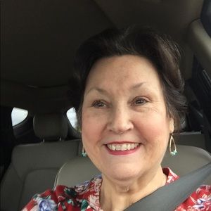 Meet your Posher, Debbie